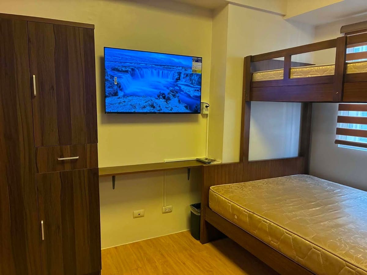 For Rent Studio Unit ( 18.6 sq.meters ) - photo 5