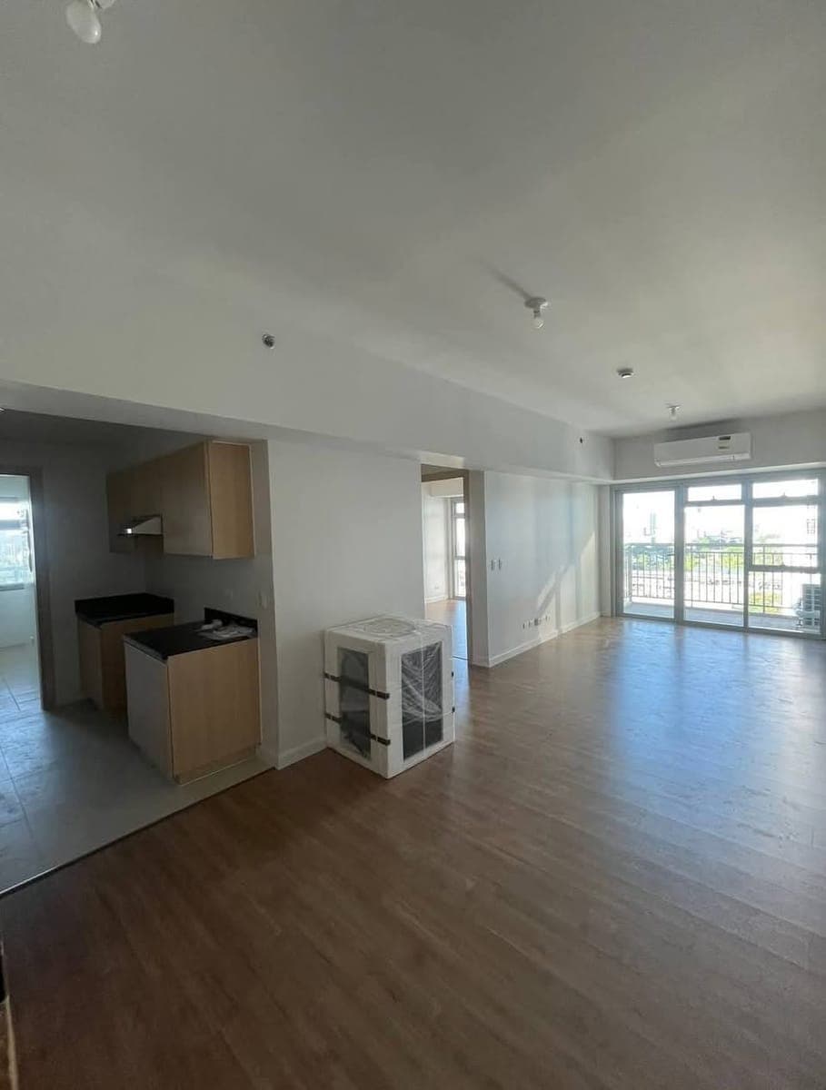 FOR LEASE - photo 1