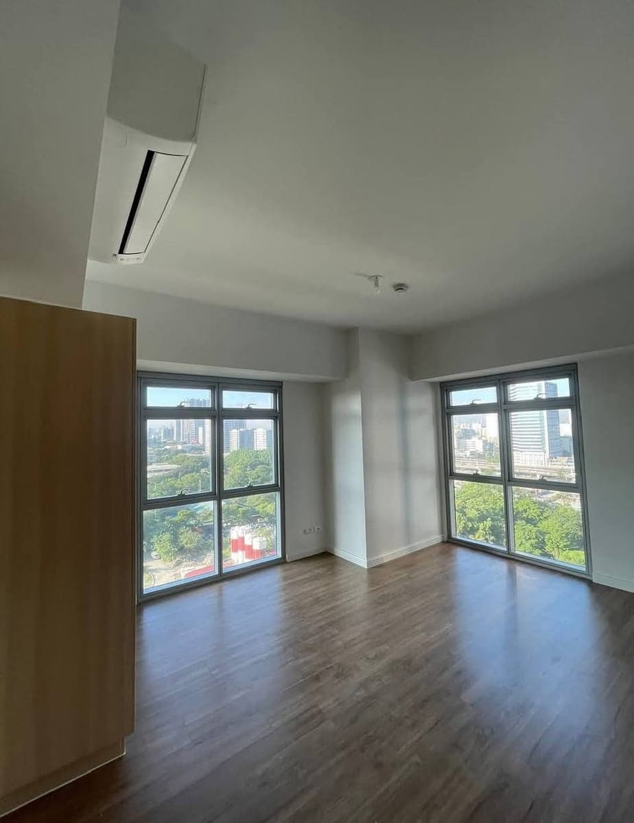 FOR LEASE - photo 4
