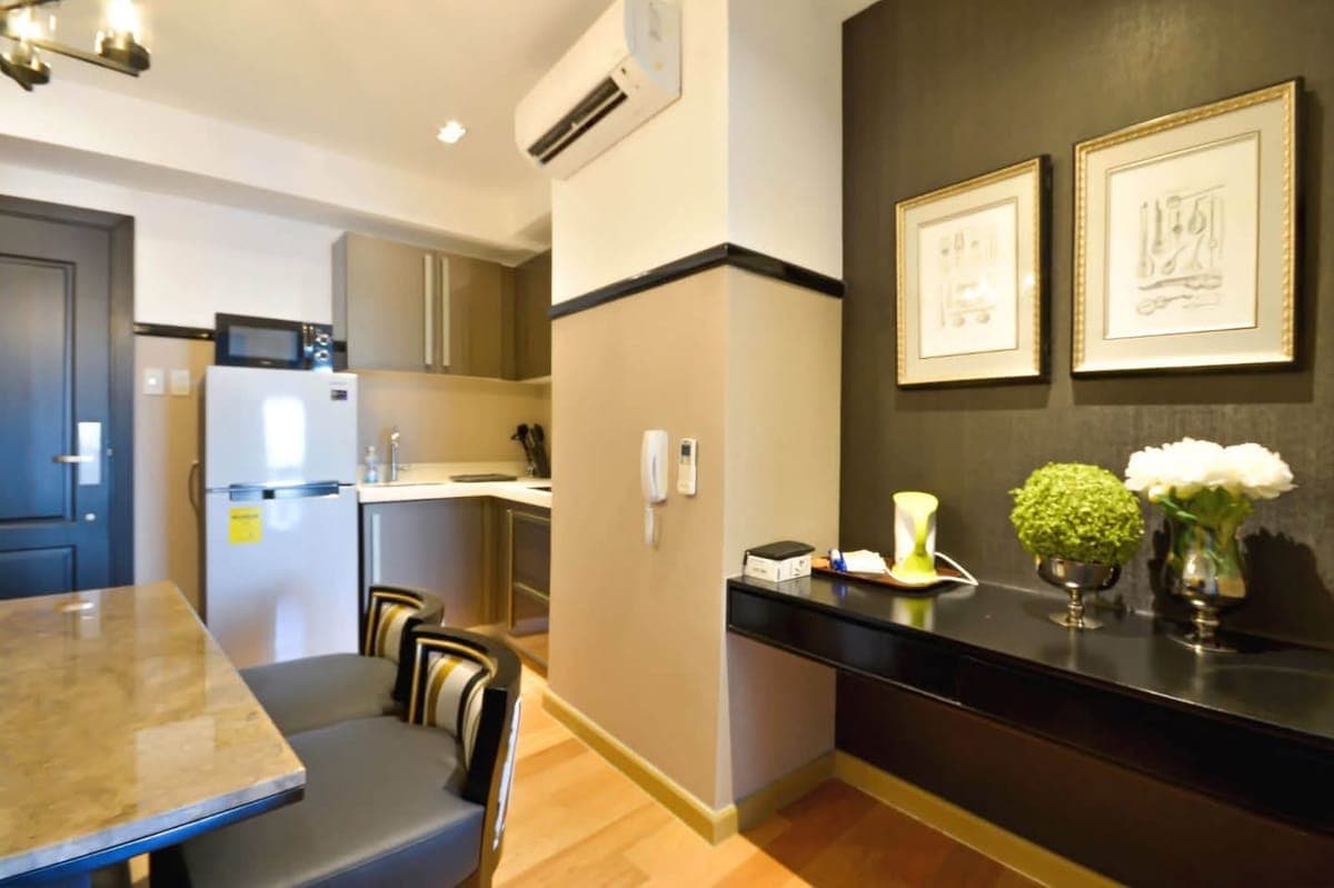 📍 CONDO UNIT FOR LEASE - photo 1