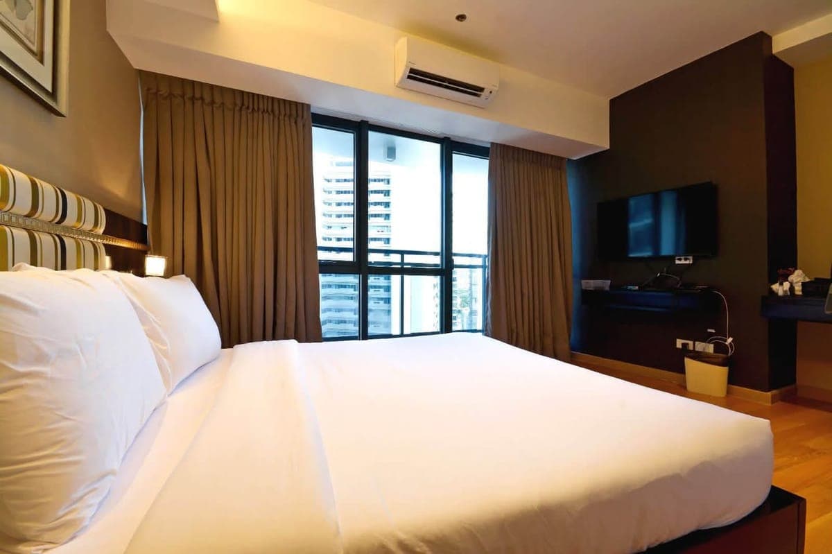 📍 CONDO UNIT FOR LEASE - photo 5