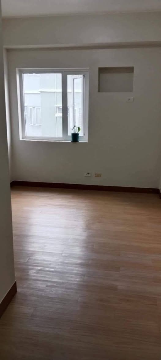 RUSH! FOR RENT TREES RESIDENCE NEAR SM FAIRVIEW - photo 2