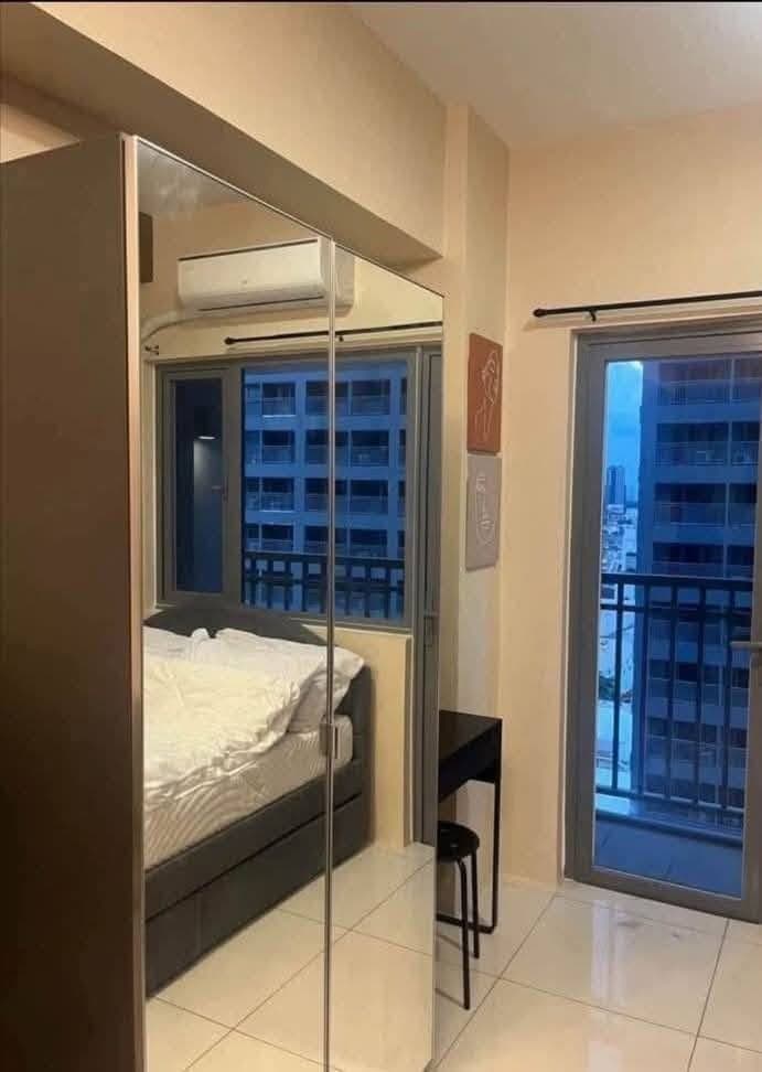 FOR RENT: ₱22,000 inclusive assoc dues - photo 4