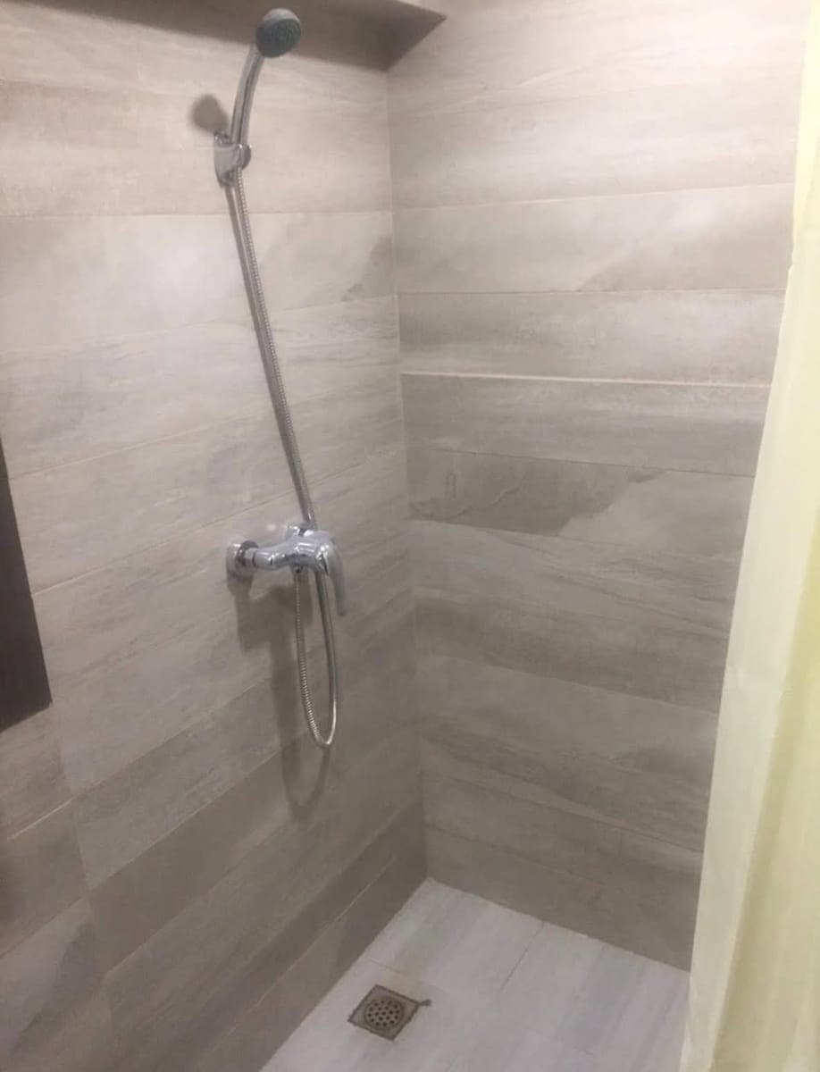 New‼️Rush FOR RENT: 2BR,42sqm loft type Gilmore Tower QC 25k slight nego - photo 2