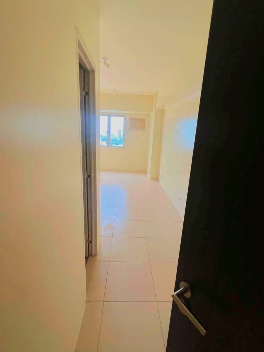 🏙️ FOR RENT | STUDIO BARE UNIT - photo 5