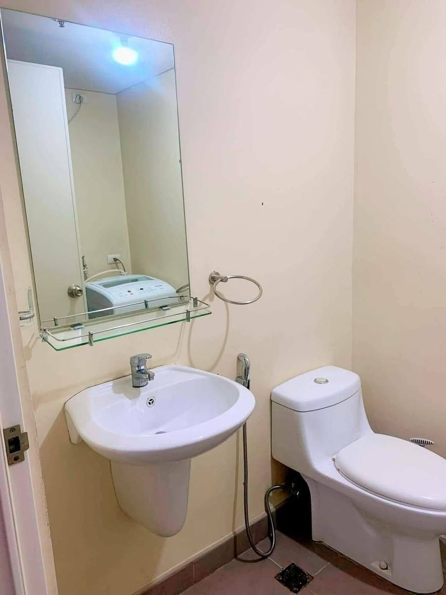🏙️ FOR RENT | ONE BEDROOM UNIT - photo 5