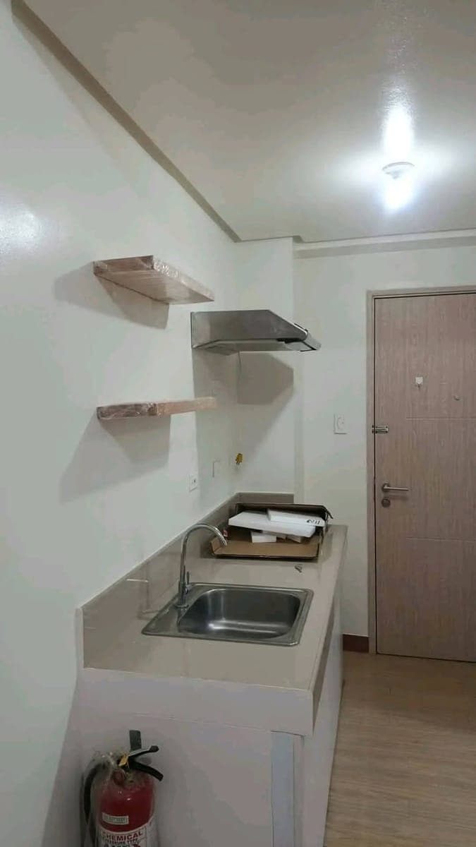 RUSH FOR RENT : 11k inclusive assoc dues - photo 2