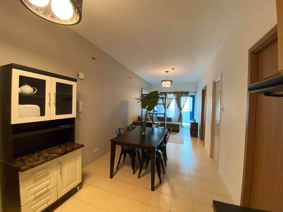 FOR RENT: Pet Friendly 2BR Corner Unit w/ Balcony - photo 4