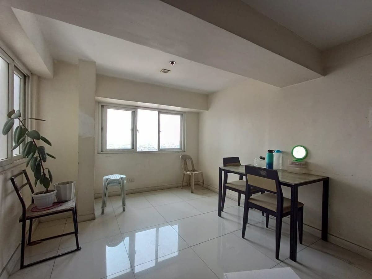🏡 ROOM FOR RENT – Victoria Towers, Timog, Quezon City - photo 5