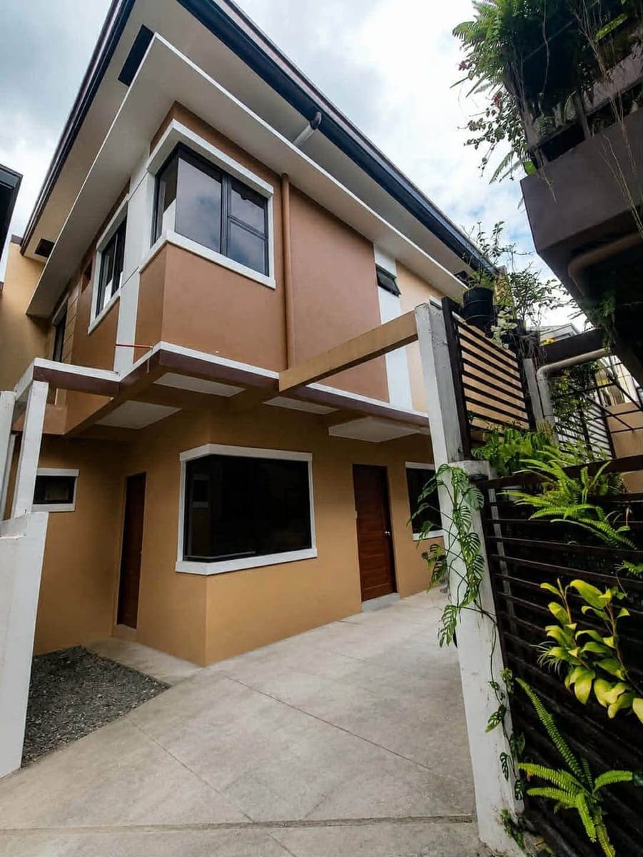 House for Rent – East Fairview Heights, Quezon City - photo 1