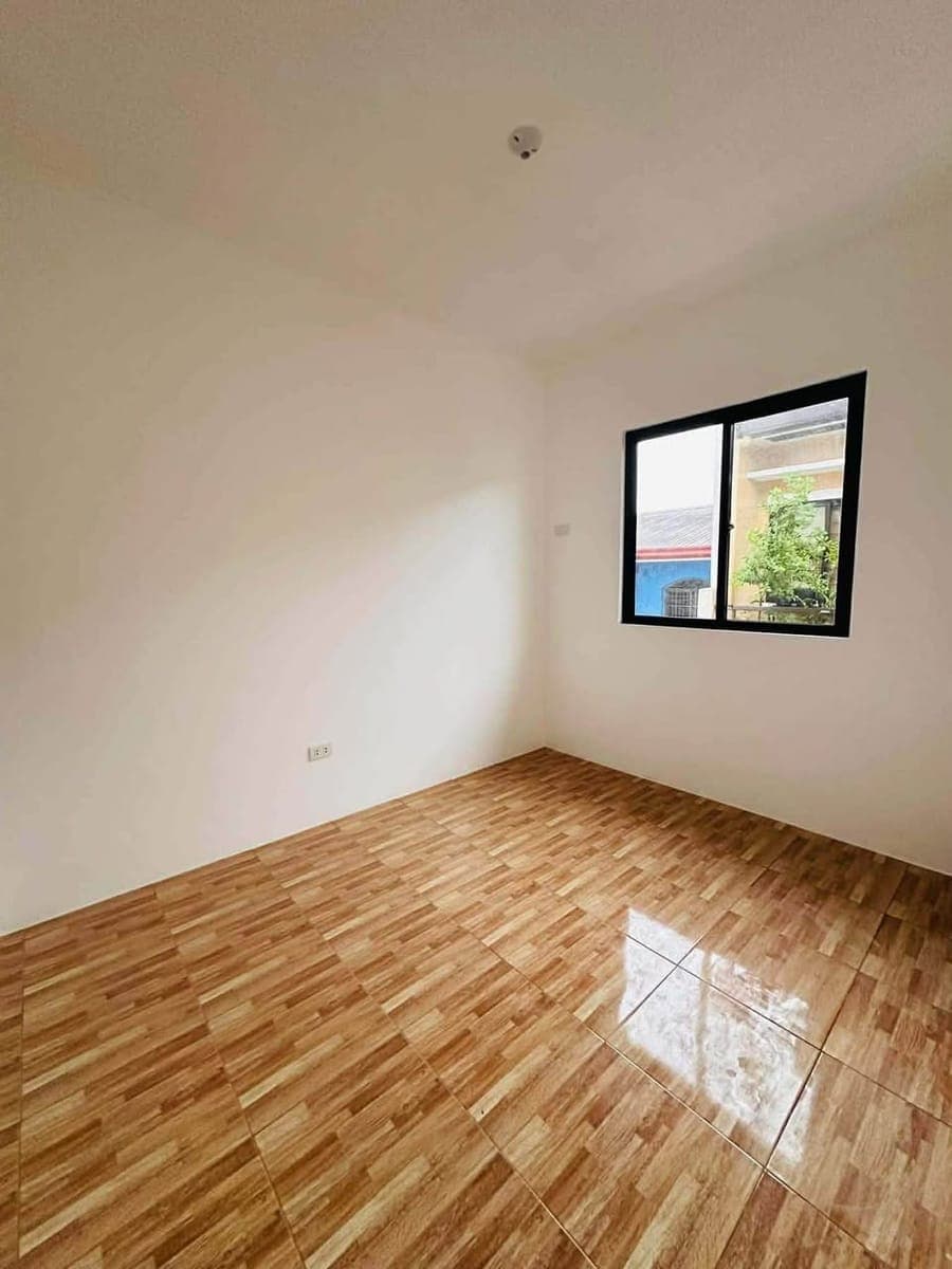 House for Rent – East Fairview Heights, Quezon City - photo 4