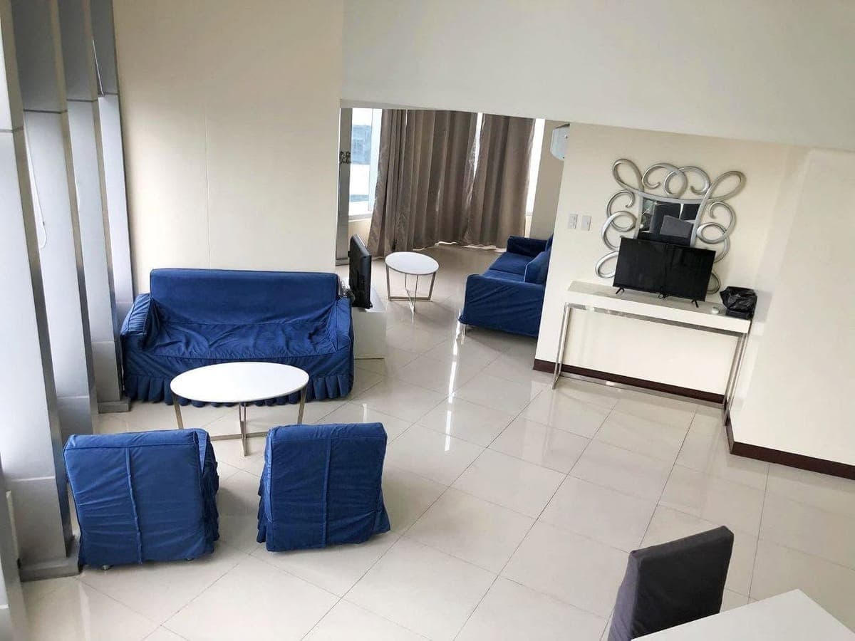 🏙️ **FOR LEASE / RENT** - photo 2