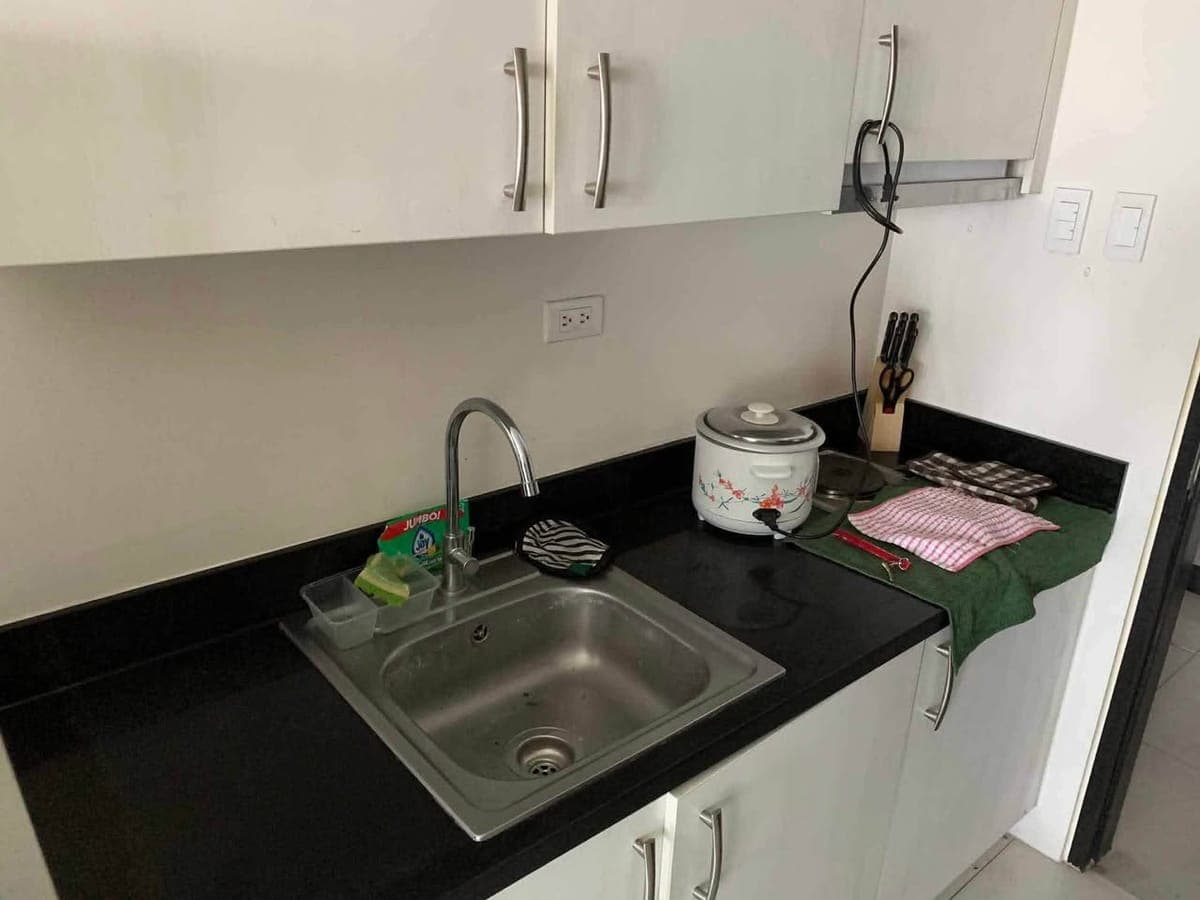 FOR LEASE - photo 1