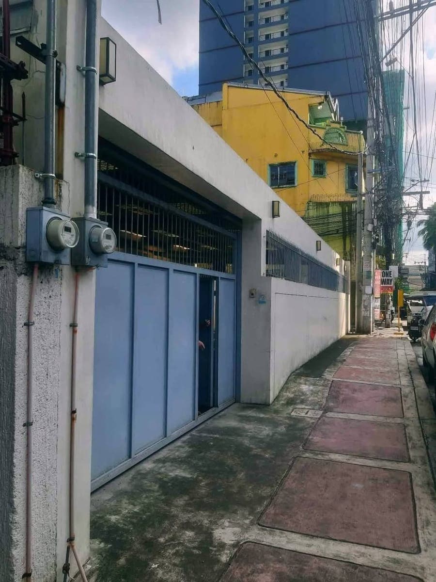 For Rent: - photo 1