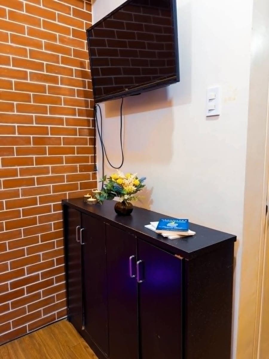 FOR RENT Php17,000 per month - photo 3