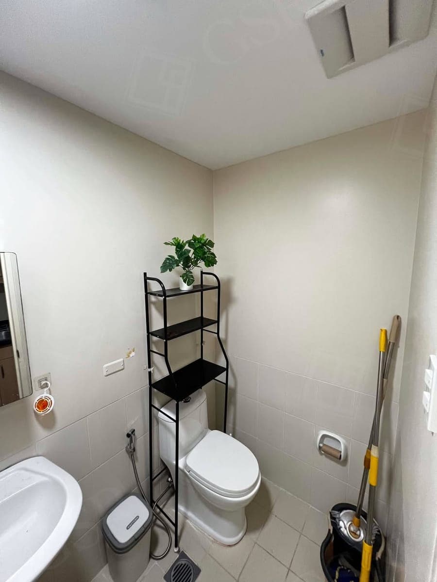 **Fully Furnished One Bedroom Unit For Lease at Sheridan Towers ** - photo 5