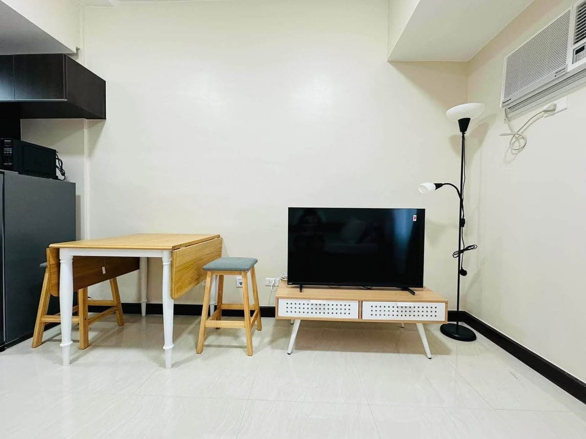 RUSH CONDO FOR RENT – Aurora Escalades, Cubao - photo 5