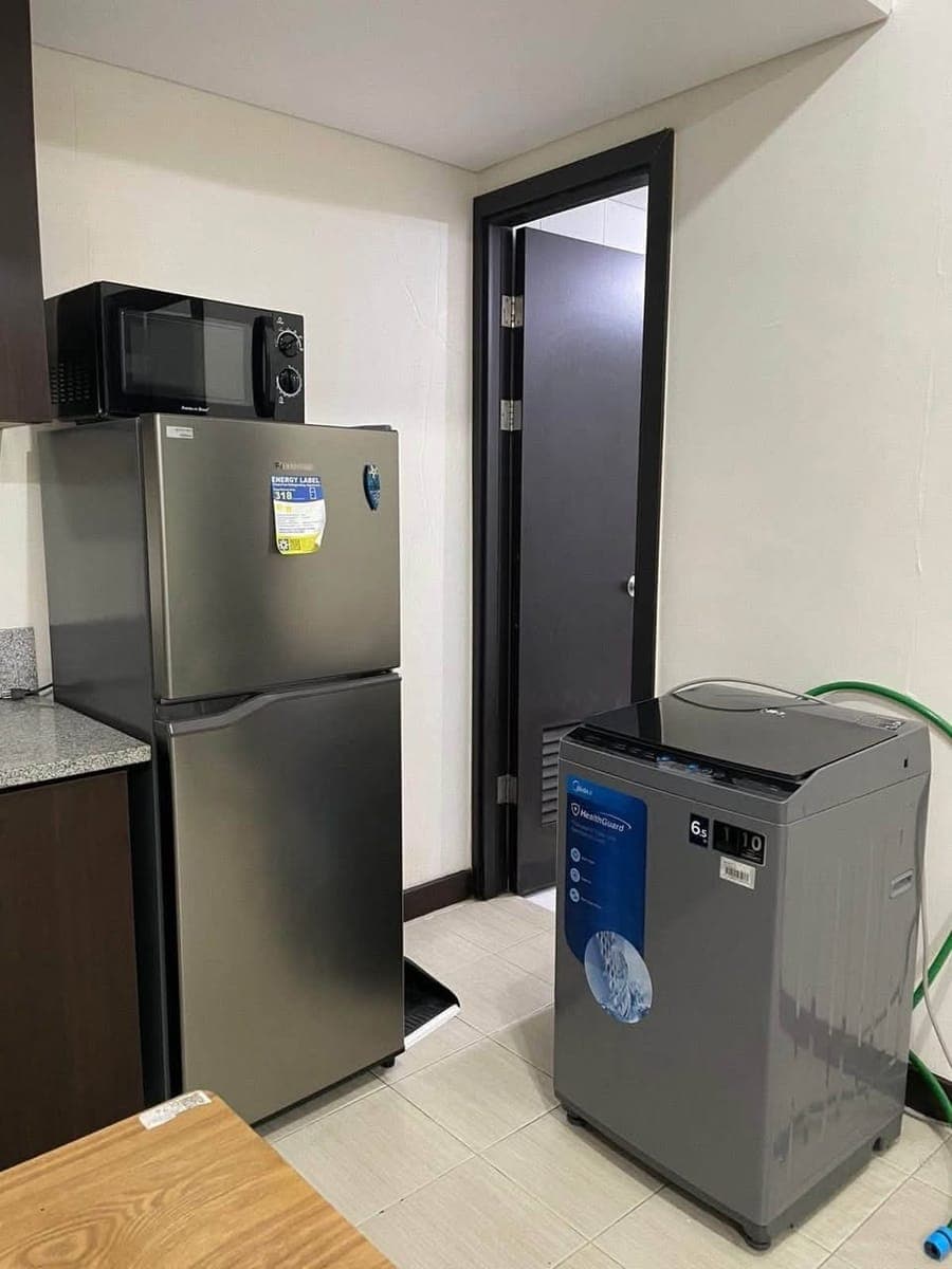 📍 CONDO UNIT FOR LEASE - photo 3