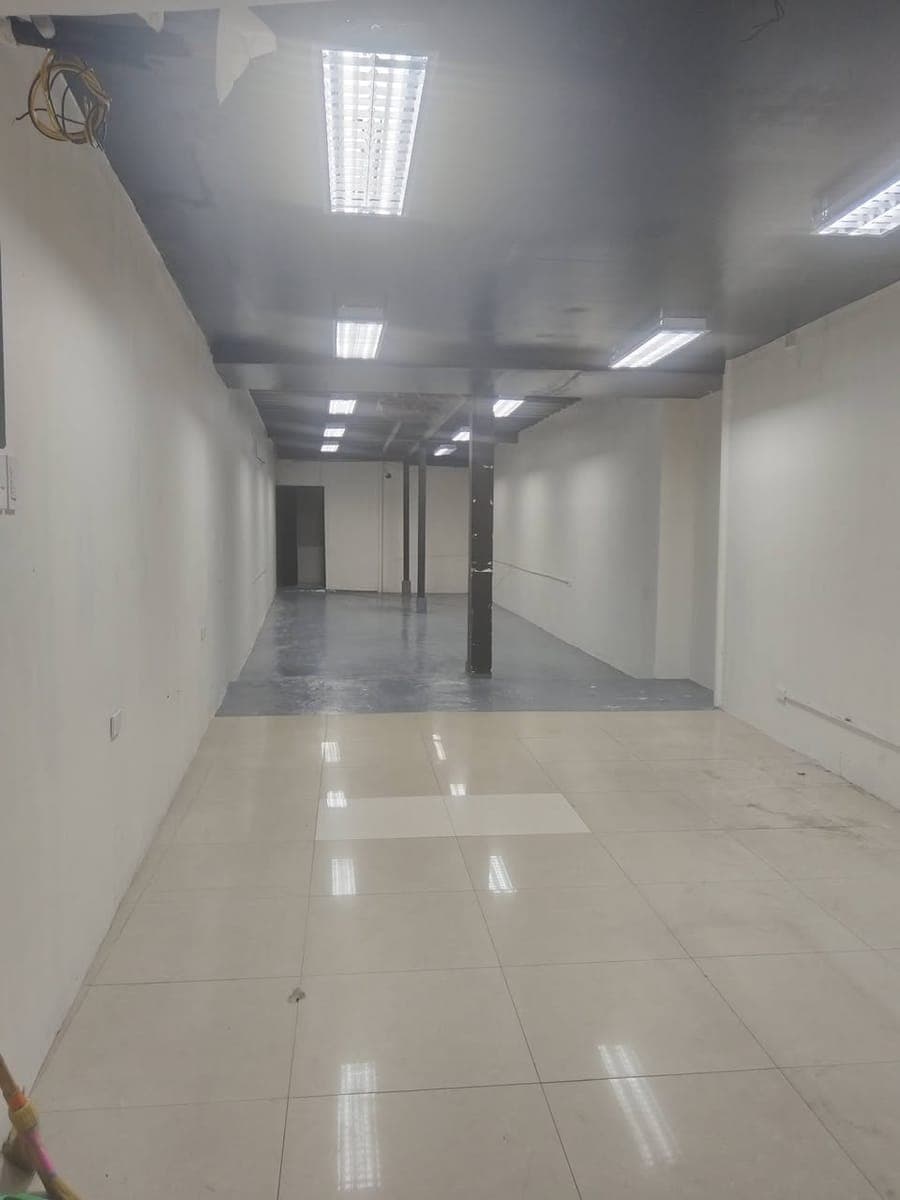 Commercial for rent - photo 2
