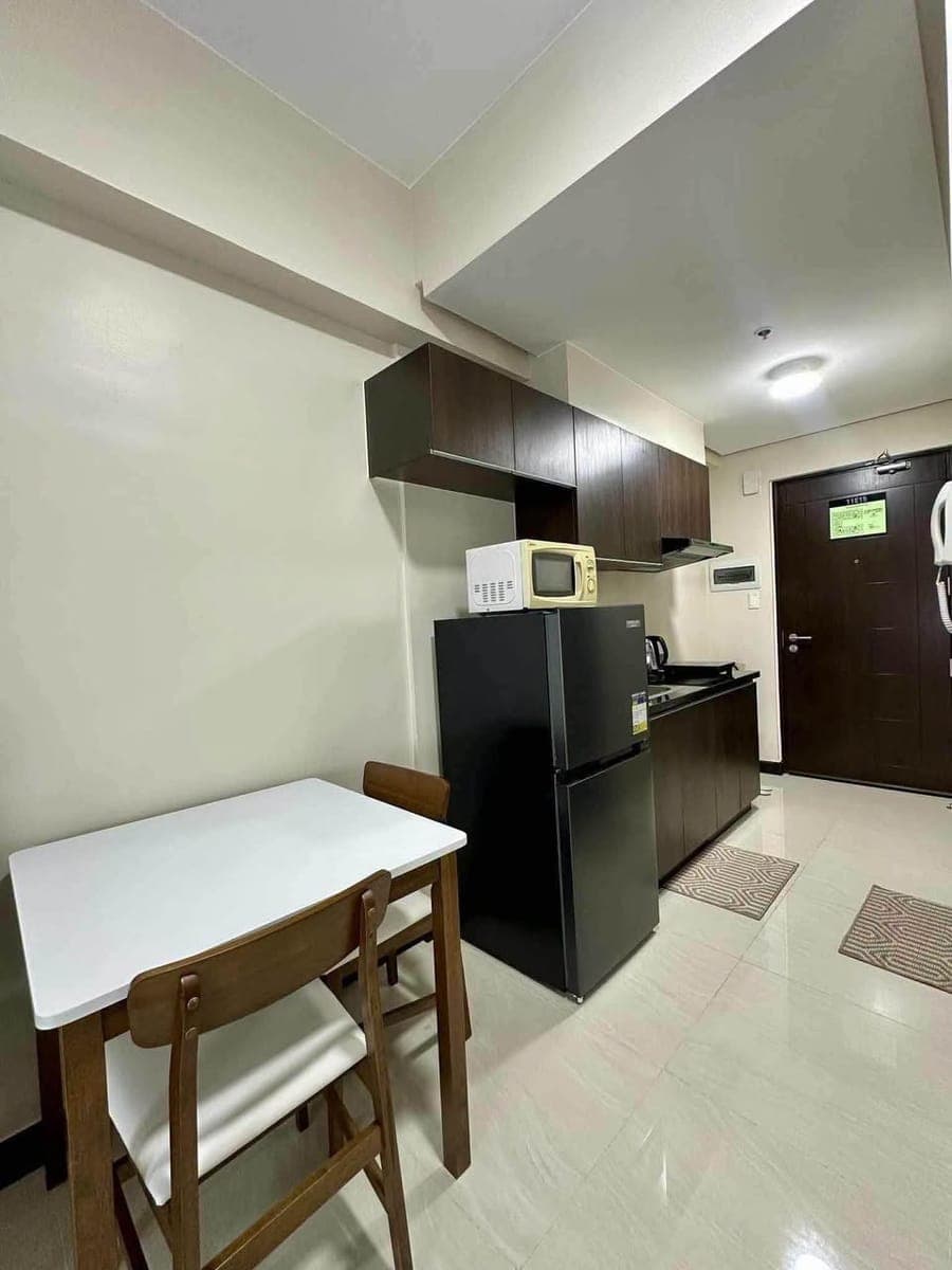 RUSH CONDO FOR RENT – Aurora Escalades, Cubao - photo 1