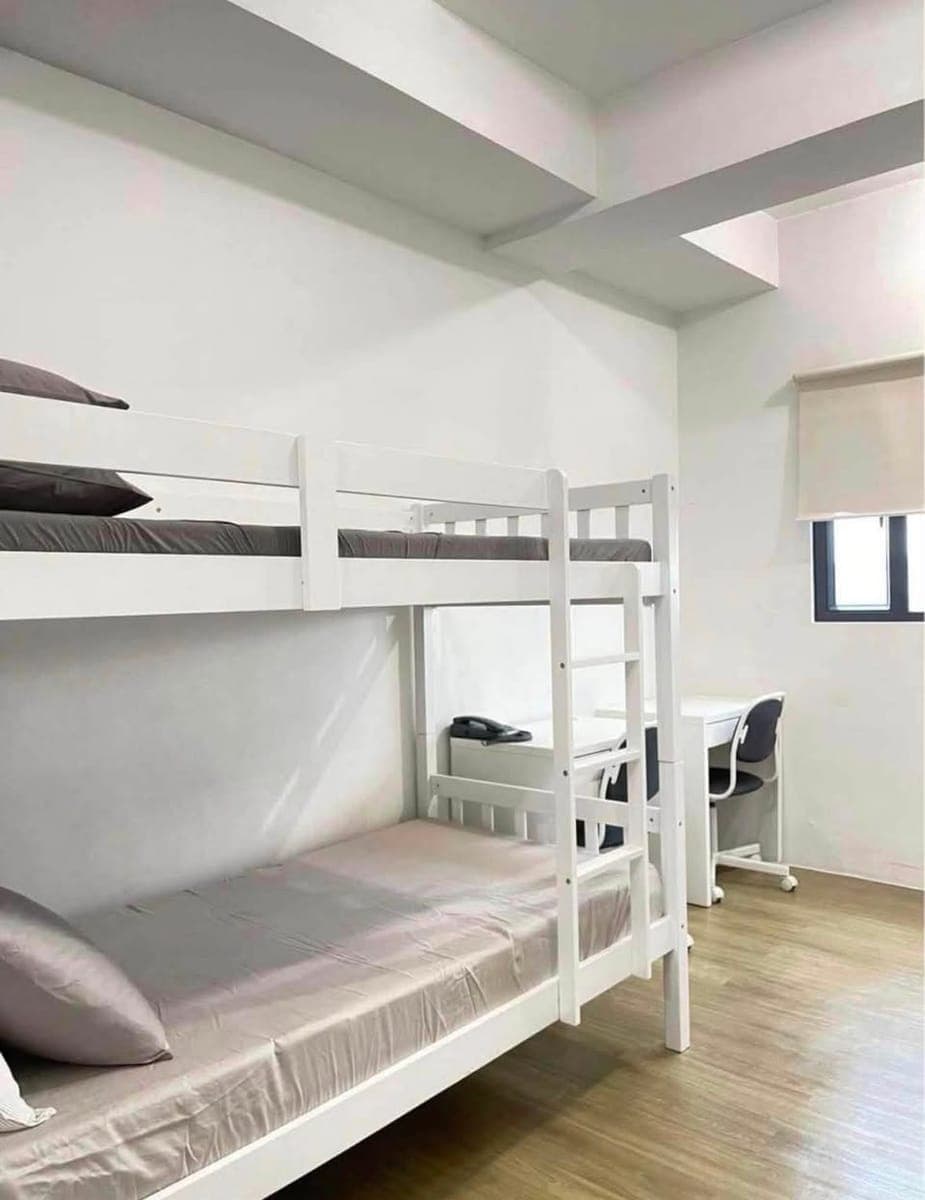 FOR RENT: ₱20,000/month. - Inclusive condo dues - photo 5