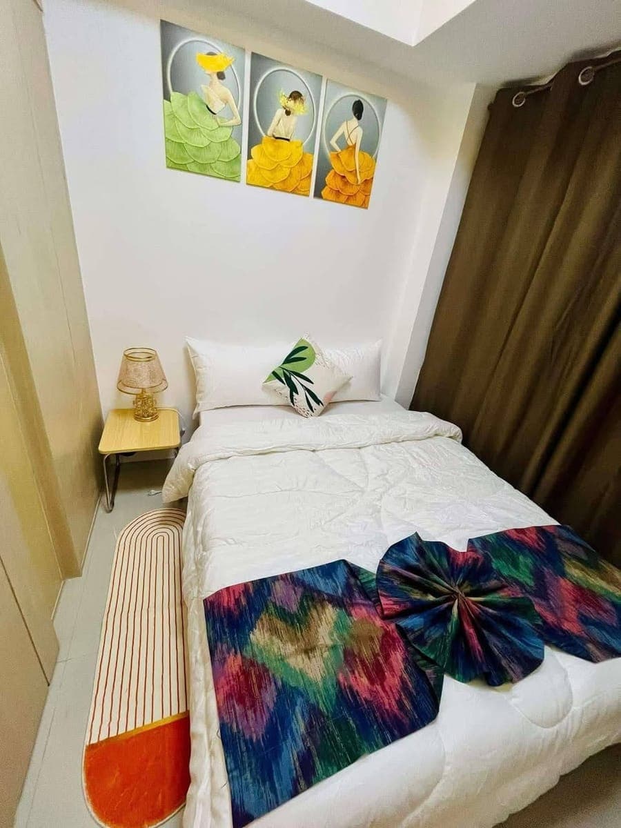 30k/month including condo dues - photo 1