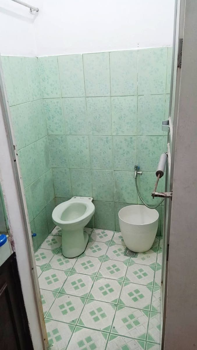 📣FEMALE BEDSPACE AVAILABLE - photo 5