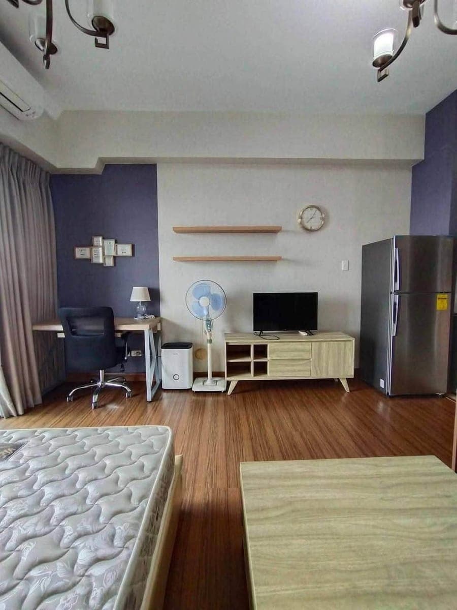 35K MONTHLY | FULLY FURNISHED STUDIO UNIT WITH BALCONY AT SHANG SALCEDO PLACE‼️ - photo 3