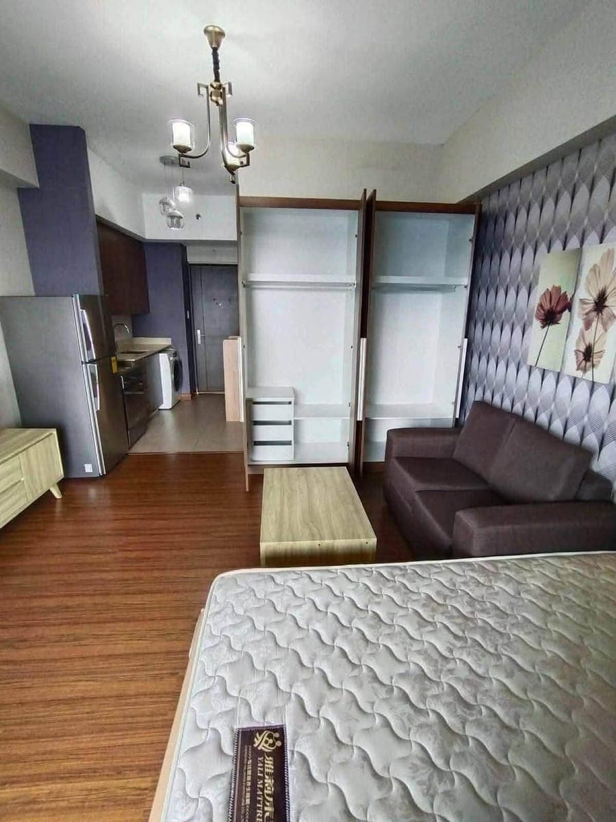 35K MONTHLY | FULLY FURNISHED STUDIO UNIT WITH BALCONY AT SHANG SALCEDO PLACE‼️ - photo 5