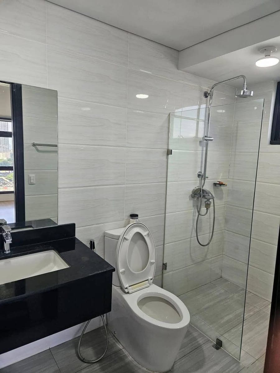For Lease - photo 5