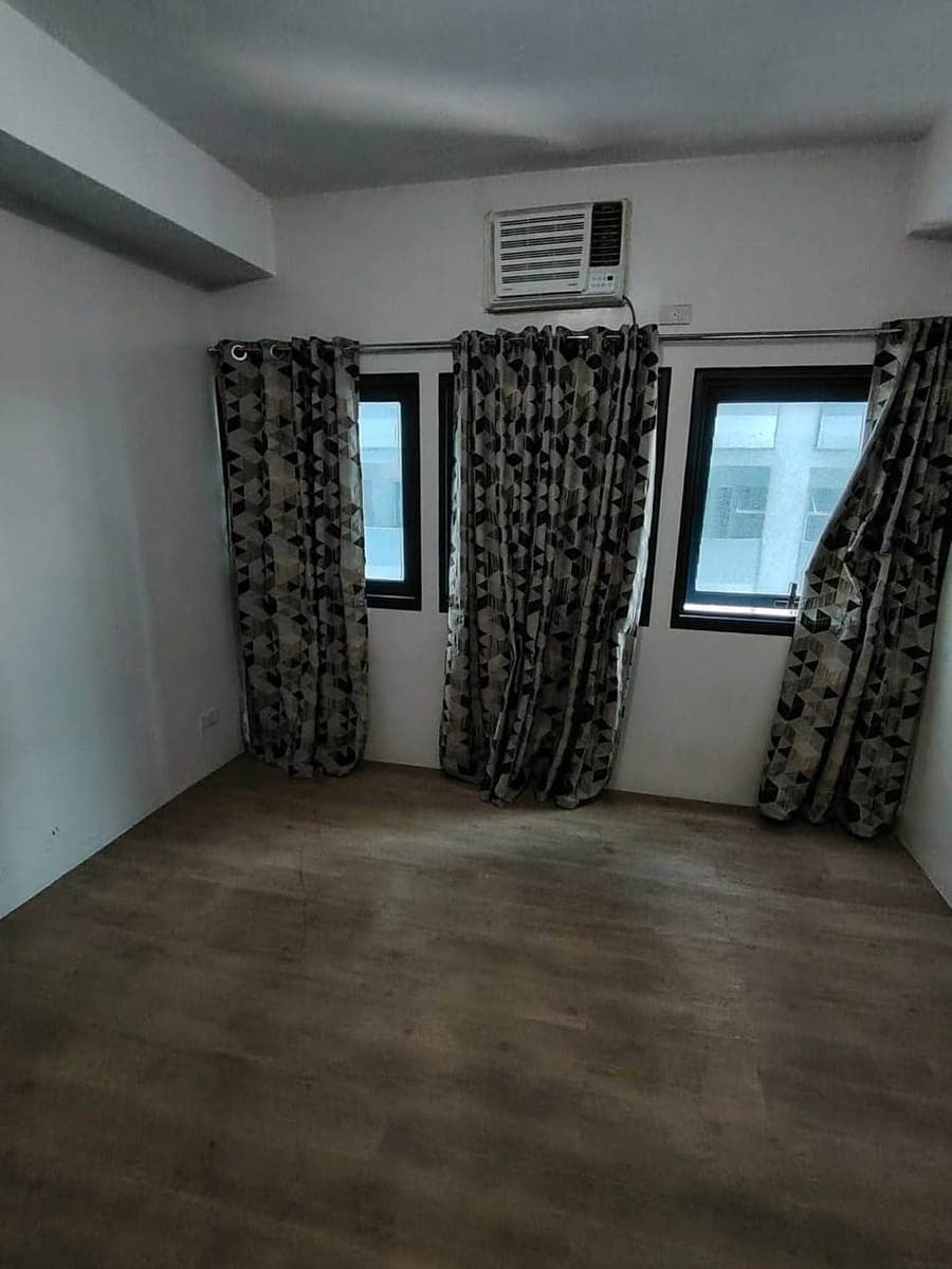 FOR RENT STUDIO A KATIPUNAN - photo 1