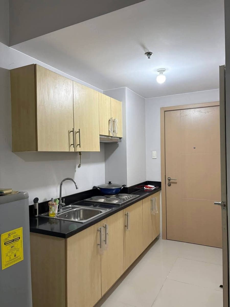 1BR Condo fir Rent at Grass Residence Tower 3 - Just Step away from SM North EDSA - photo 2