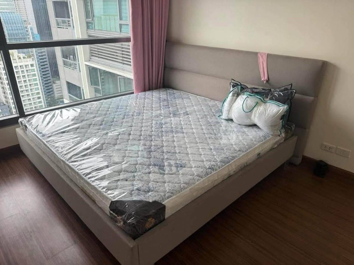 🏠 Shang Salcedo Place - photo 1