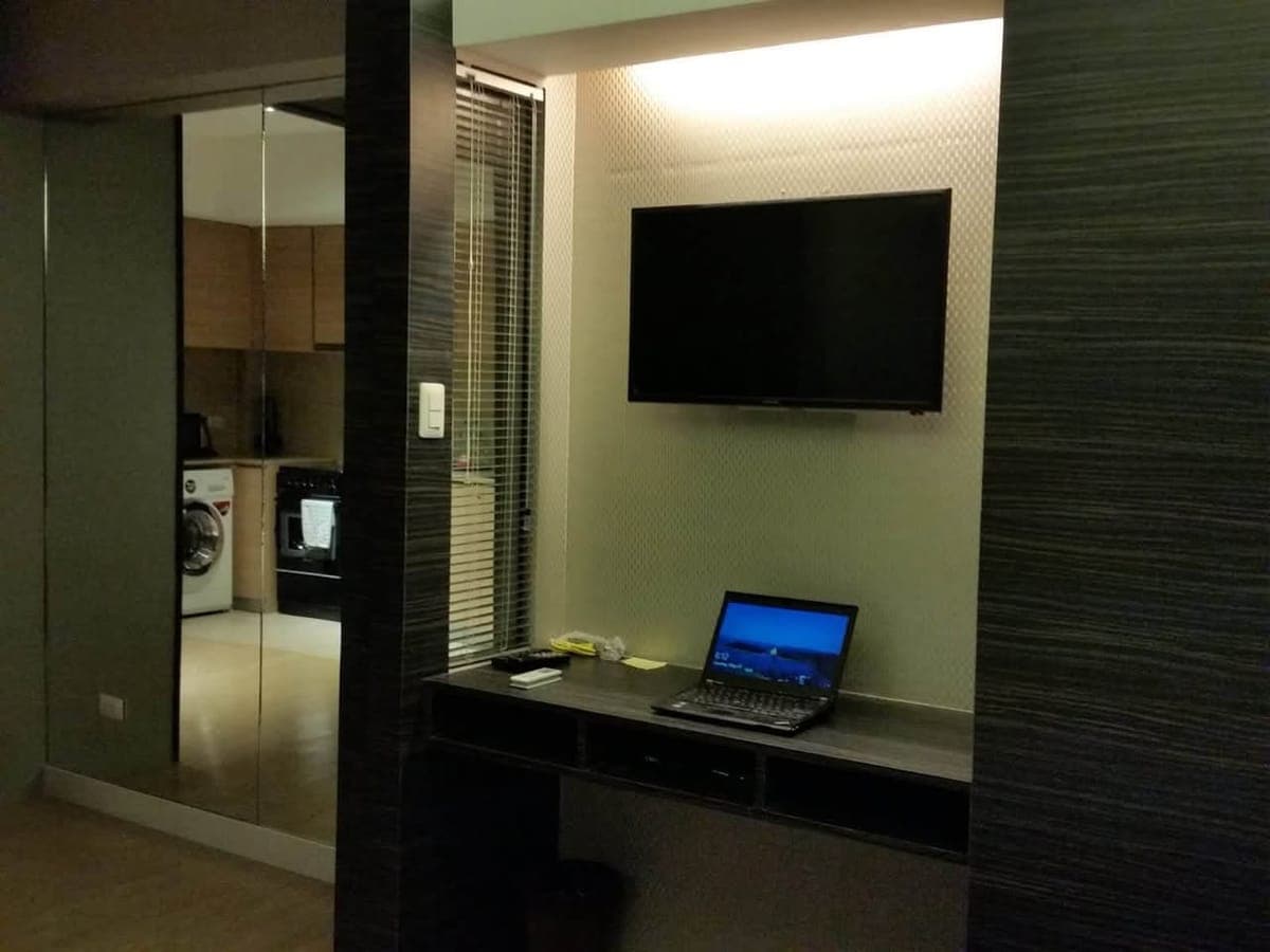 📍 CONDO UNIT FOR LEASE - photo 2
