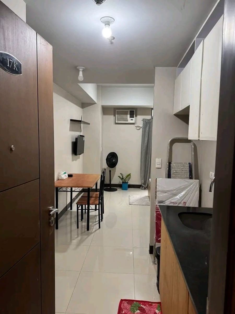For rent: Condo unit in Cubao‼️ - photo 1