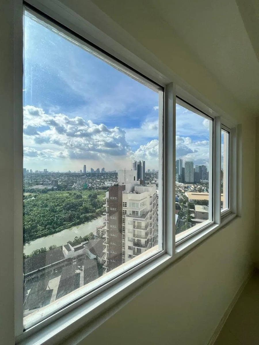 FOR LEASE! - photo 2