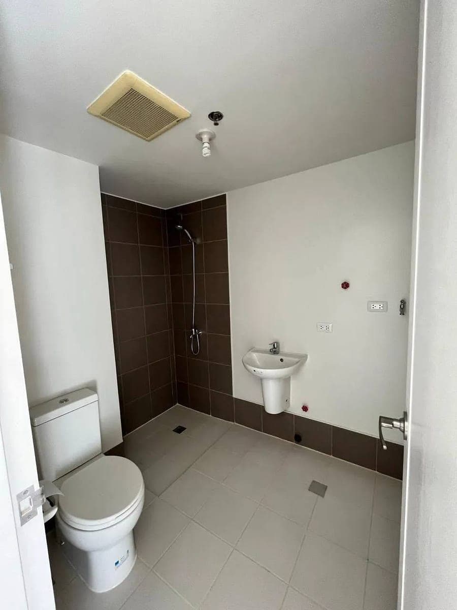 FOR LEASE! - photo 4
