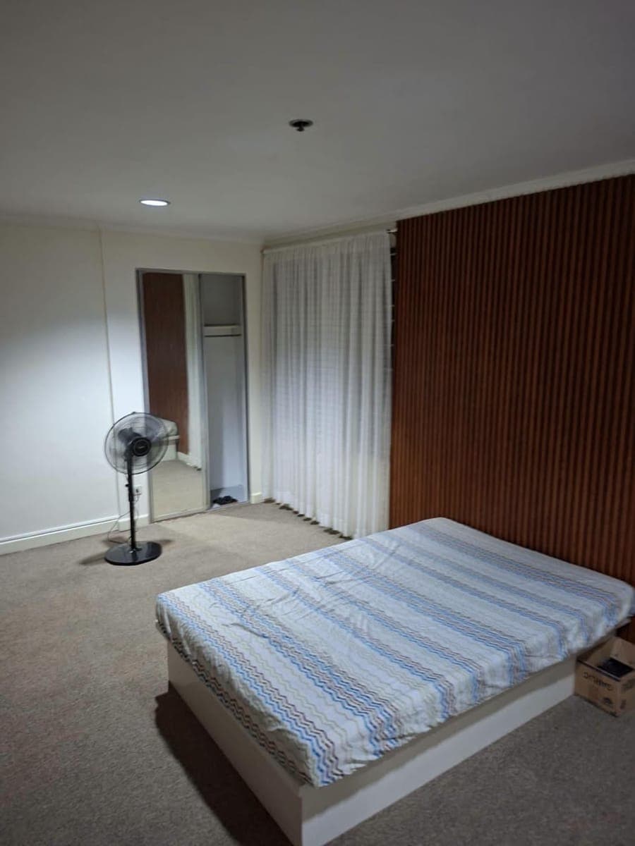 West of Ayala Makati condo - photo 3