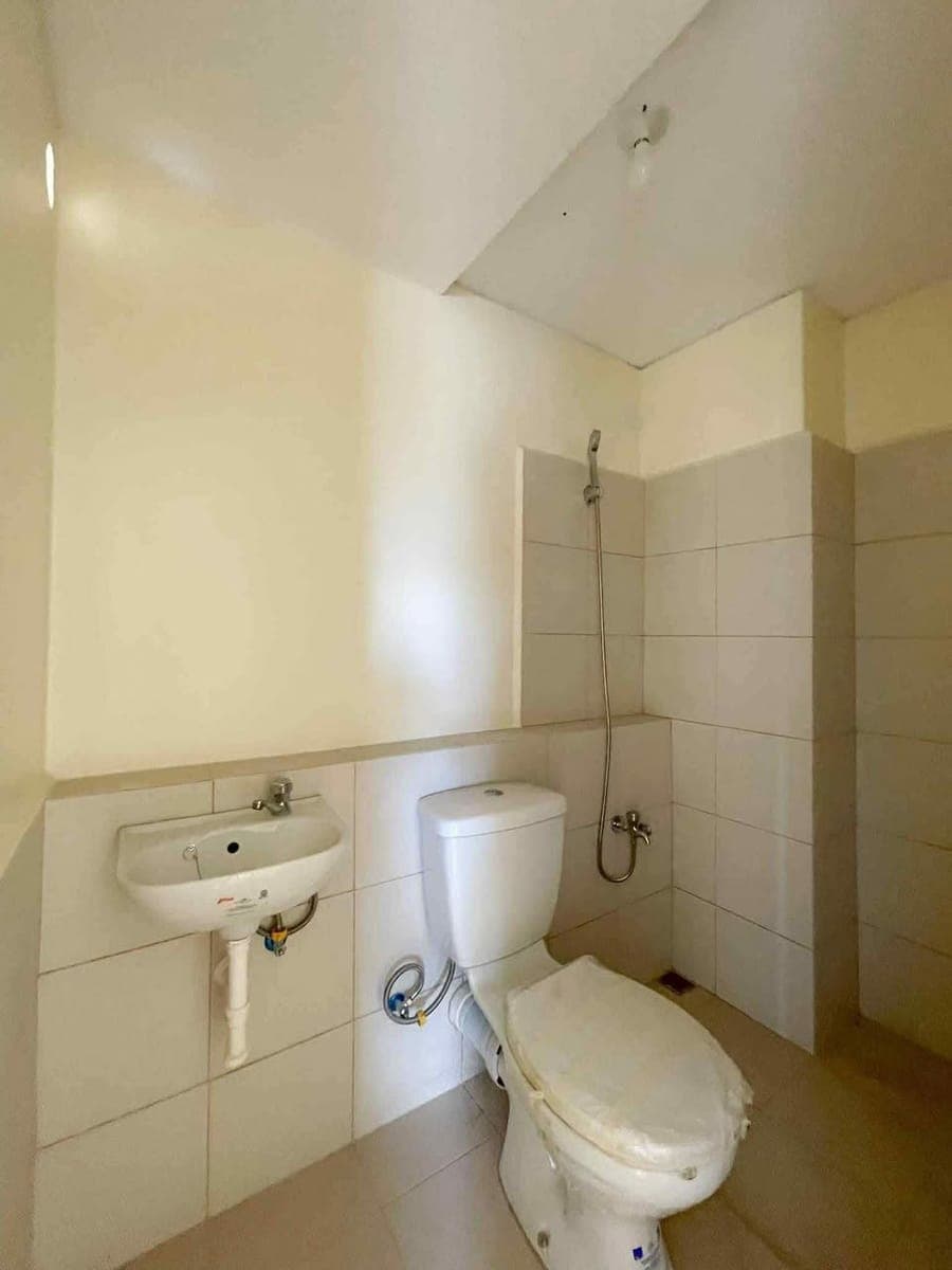 nag hahanap kaba ng condo . located urban deca ortigas extension - photo 4