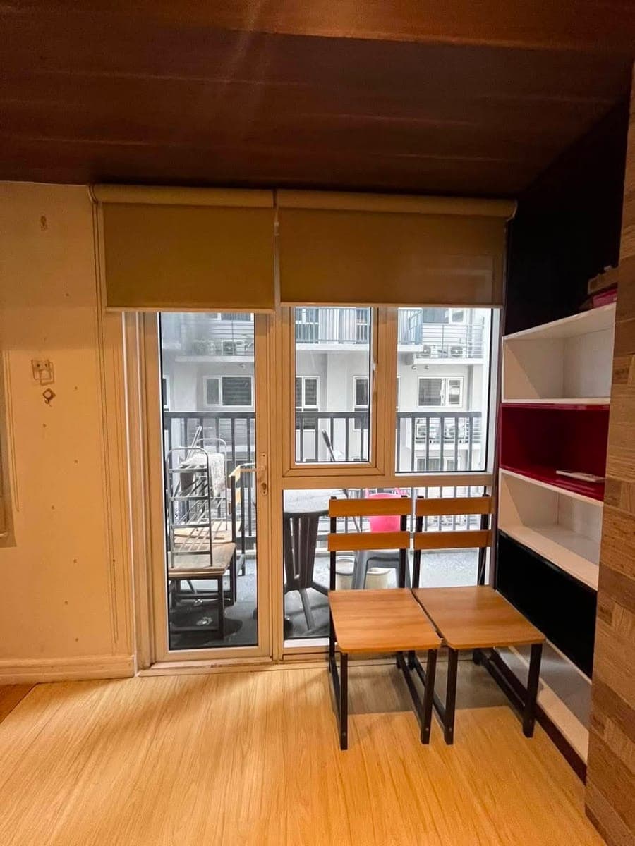 FOR RENT: 1BR Condo Unit w/ Balcony - photo 2
