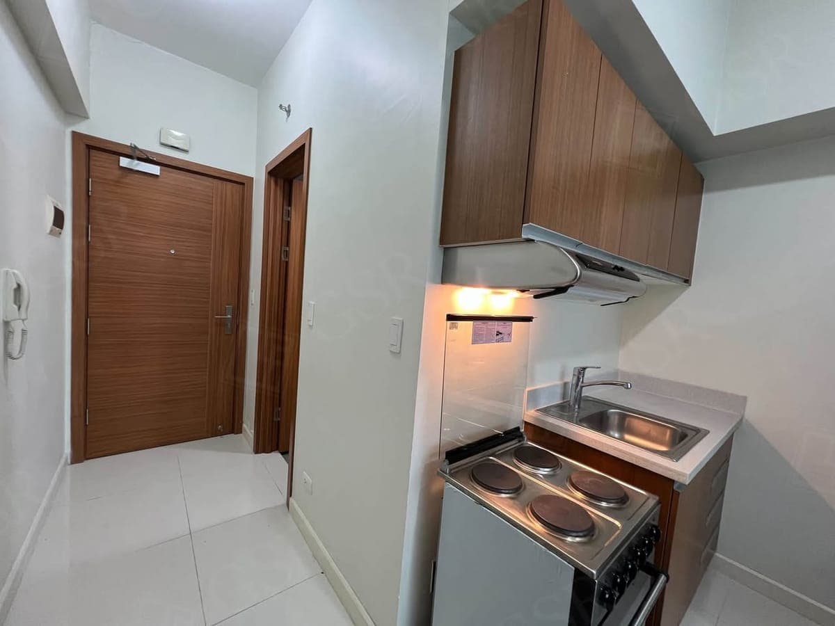 🏢 FULLY FURNISHED STUDIO UNIT FOR LEASE - photo 2