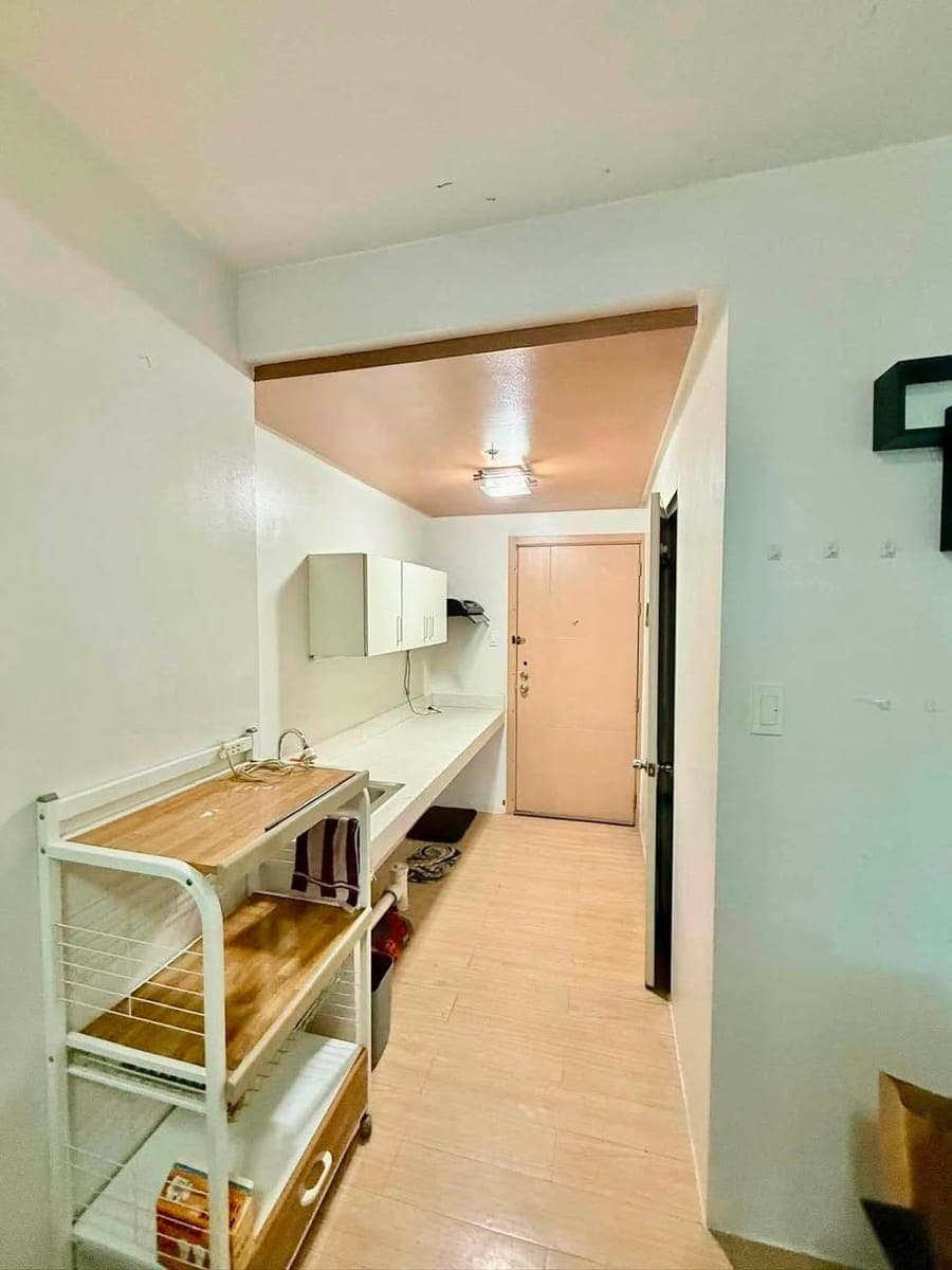 30sqm Studio w/ Parition | Available for long term RENT - photo 5