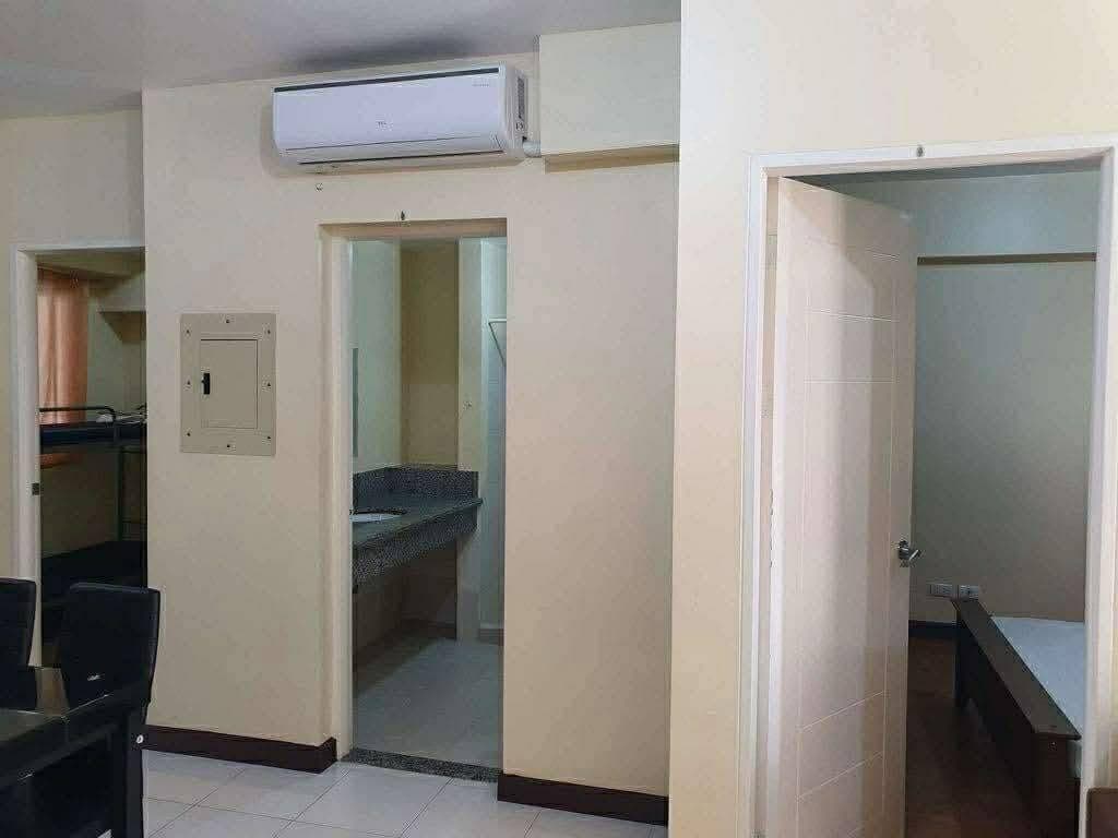 AVAILABLE FOR RENT: 2 Bedroom Unit in DMCI Zinnia Towers, Quezon City - photo 5