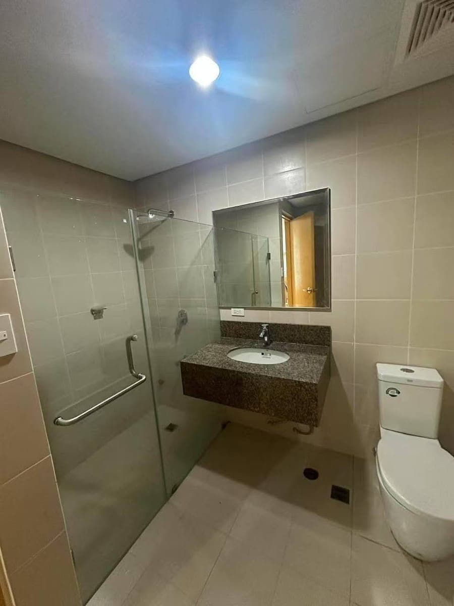 BGC | Condo for Rent – Direct Listing - photo 3