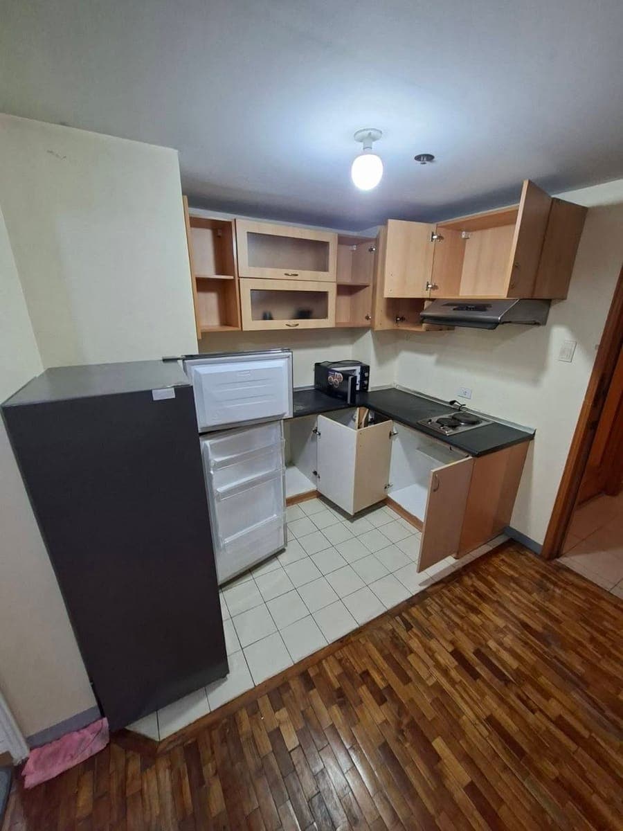 BE THE FIRST RENTER NEWLY RENOVATED UNIT - photo 3