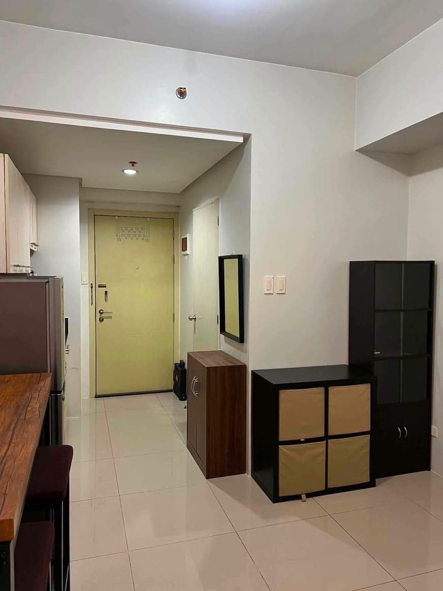 🏡RUSH  !  Studio Unit Fully Furnished - photo 3