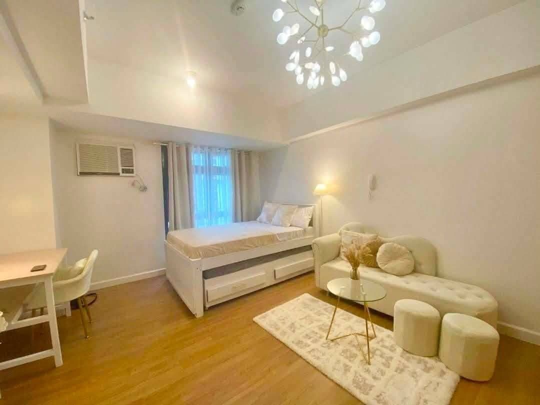 FOR LEASE - photo 1