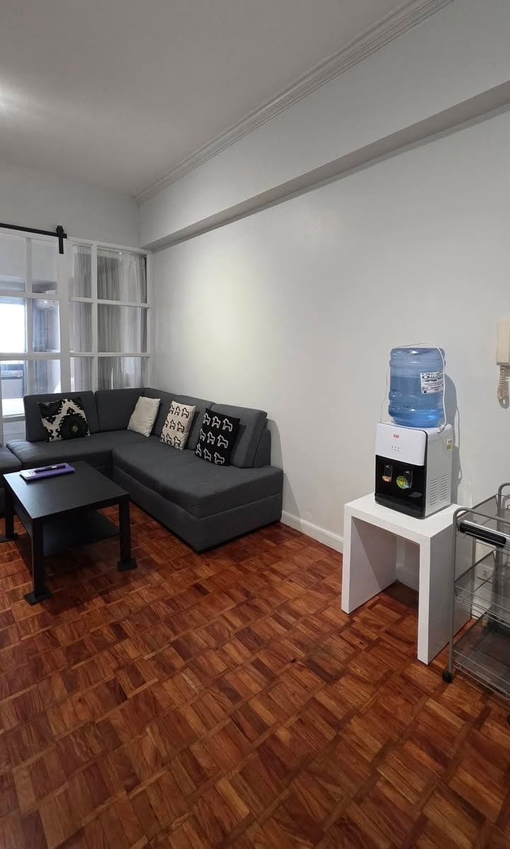 FOR RENT: Big Cut Condo Unit w/ Balcony - photo 5
