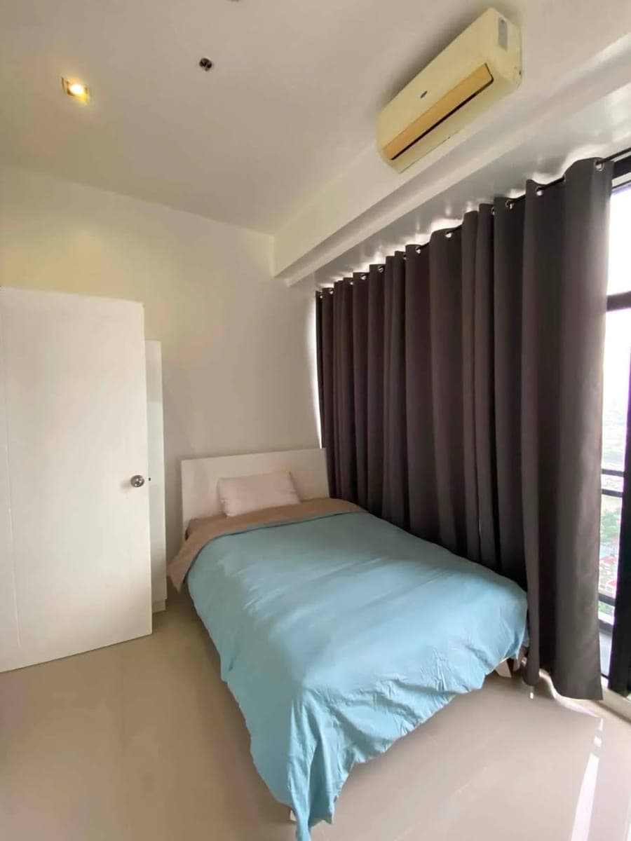 🏠 Knightsbridge Residences - photo 1