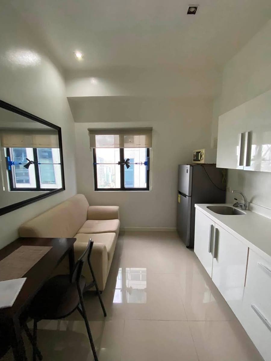 🏠 Knightsbridge Residences - photo 3